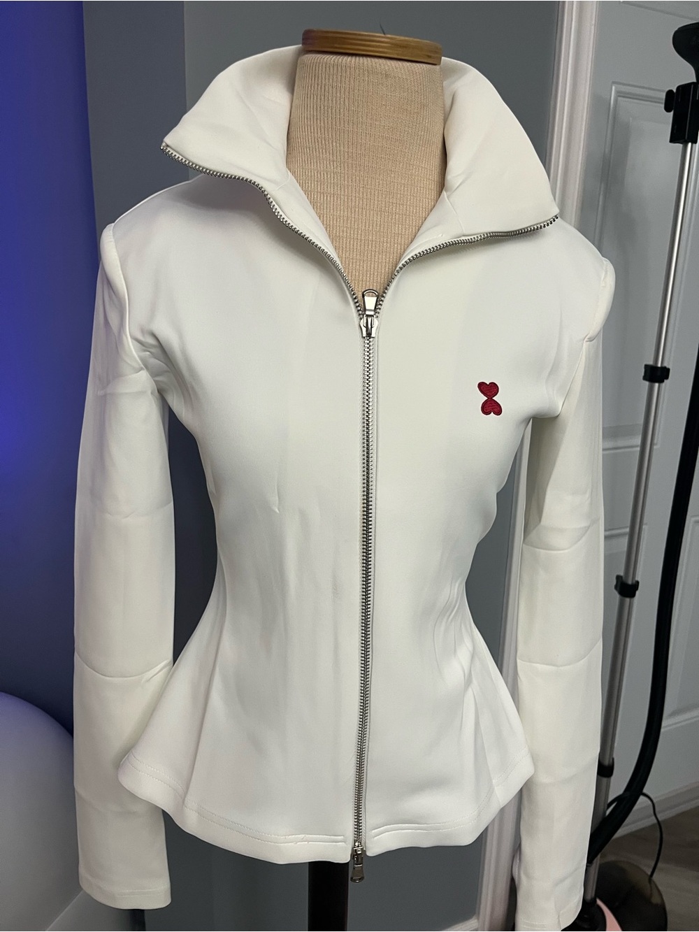 001–NWT Women's White Zip-Front Bomber Jacket with Red Embroidered Accent